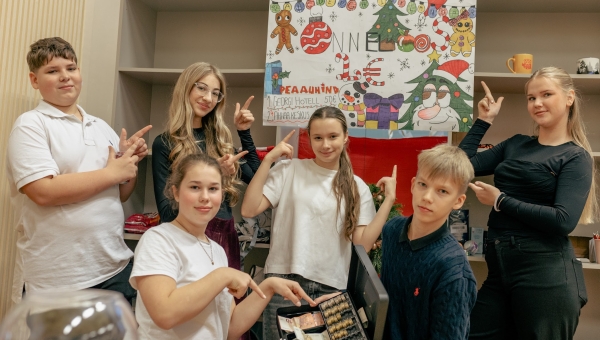 Õnneloos osutus üheks populaarseimaks müügiartikliks. Fotol vasakult meeskonnaliikmed Rico Hanimägi, Emma Casey Kibena, Marta Salumets, Ketrin Kuura, Jan Laane, Lisette Korela. FOTOD: Aigar Nagel